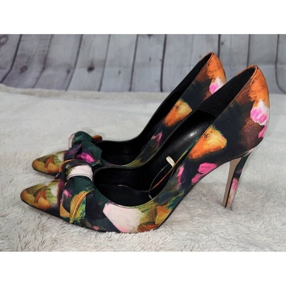 TED BAKER Women's Ryoh Pointed Toe Bow Accent Art Print High Heel Pumps Shoes 41 - Picture 1 of 7